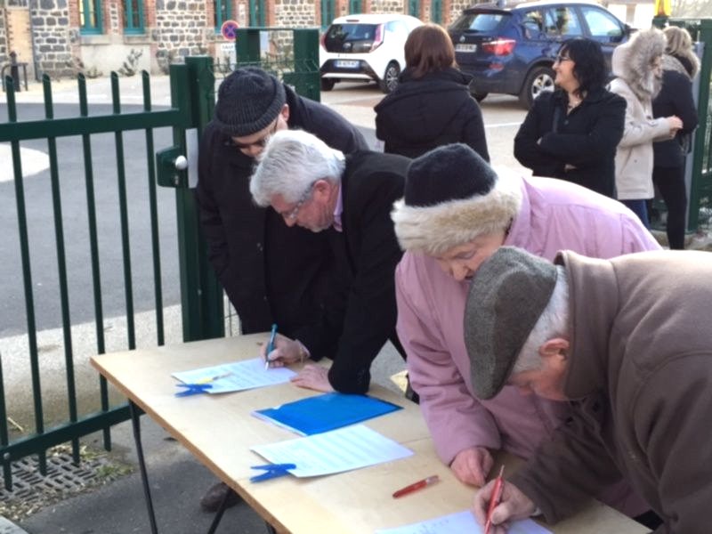 EphadCharitéAbandonSanctionsFévrier2015Photo2